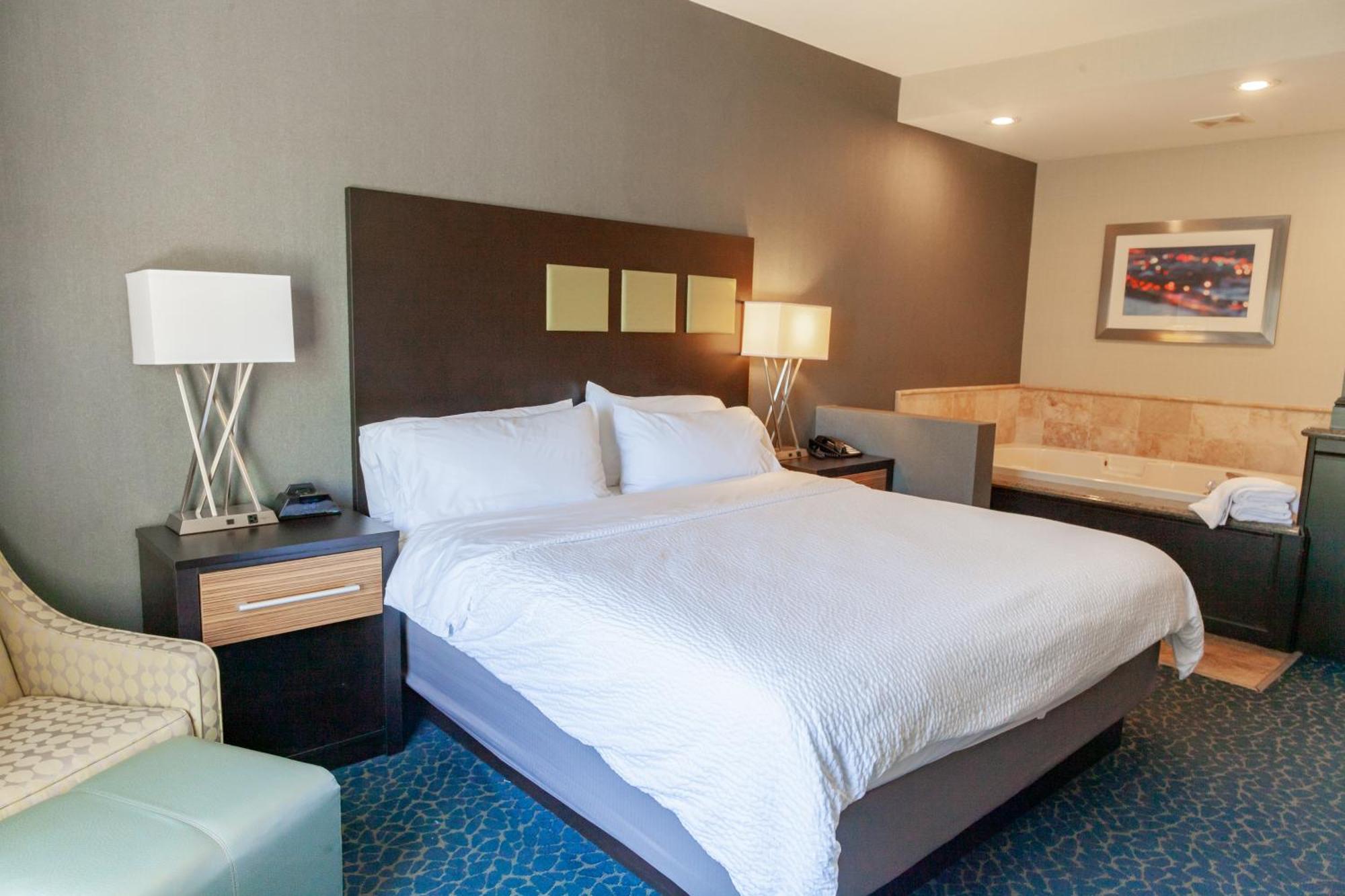 Holiday Inn Express Jackson By Ihg Exterior photo